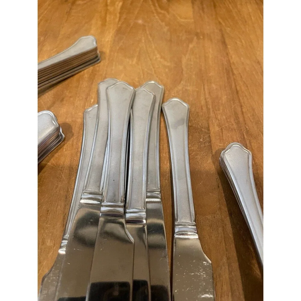 International Silver - Capri Frost- 8 Person Flatware Set